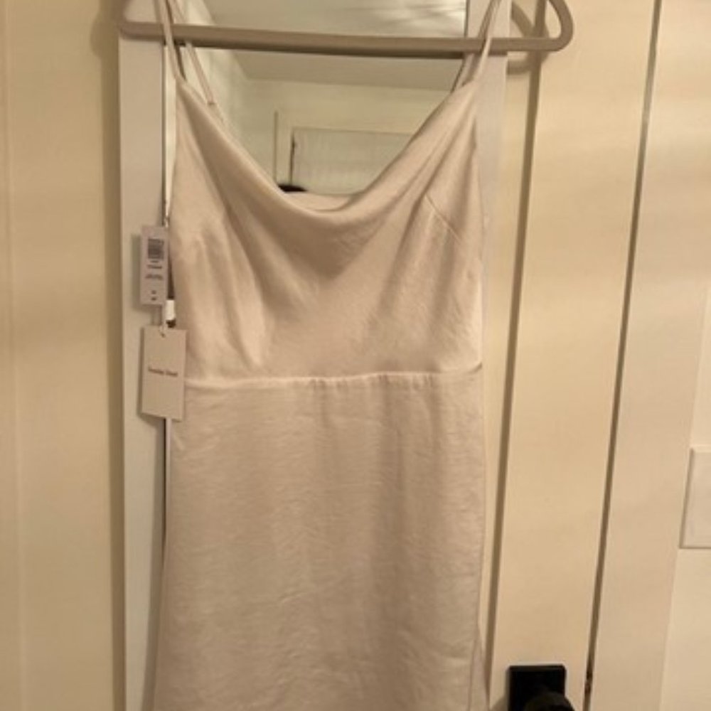 ARITZIA SUNDAY'S BEST CREAM SATIN DRESS BRAND NEW WITH TAGS SIZE SP